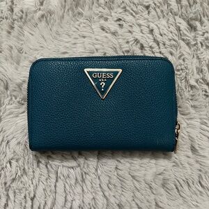 GUESS Women's Wallet